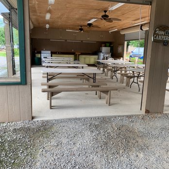 Big Meadow Family Campground - Gathering center for bingo, magic shows, game night, Etc. - Campgrounds Near Me - Townsend, Tennessee Big Meadow Family Campground - Gathering center for bingo, magic shows, game night, Etc. - Campgrounds Near Me - Townsend, Tennessee