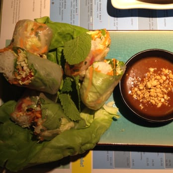 East Street - Fresh Vietnamese Summer Rolls (vegetarian) - Asian Fusion Near Me - London, XGL East Street - Fresh Vietnamese Summer Rolls (vegetarian) - Asian Fusion Near Me - London, XGL