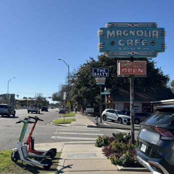 Magnolia Cafe South - Breakfast & Brunch Near Me - Austin, Texas Magnolia Cafe South - Breakfast & Brunch Near Me - Austin, Texas