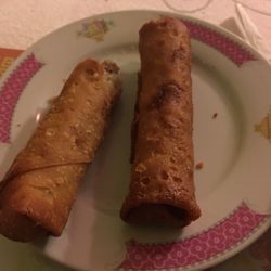 S W Hunan Chinese Restaurant - Egg rolls are very small