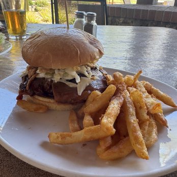 Indigo Grille - Bacon burger - American Near Me - Buckeye, Arizona