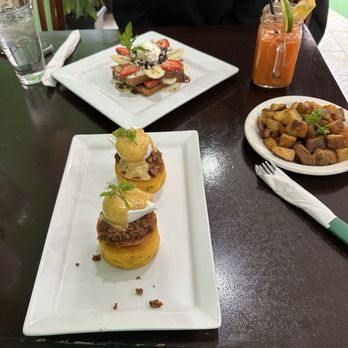 Savanna Restaurant - Llapingachos Benedict, Extreme F.T. Gluten-Free. - Breakfast & Brunch Near Me - Chicago, Illinois
