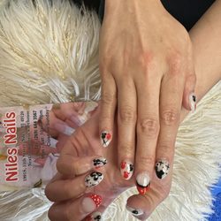 Niles Nails