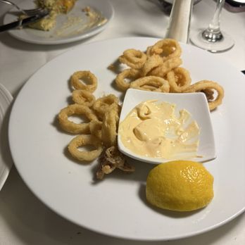 IL Toscano Ristorante - Fried calamari - Italian Near Me - Douglaston, New York IL Toscano Ristorante - Fried calamari - Italian Near Me - Douglaston, New York
