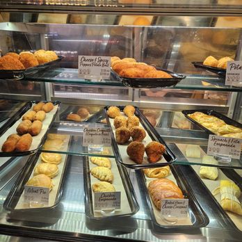 PORTO’S BAKERY & CAFE - Updated December 2024 - 12953 Photos & 11647