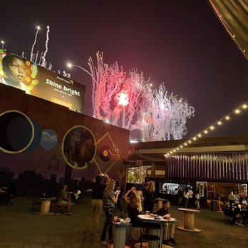 Hammerjacks - fireworks in the night sky - Bars Near Me - Baltimore, Maryland Hammerjacks - fireworks in the night sky - Bars Near Me - Baltimore, Maryland
