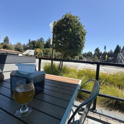 Betty Burgers - Outdoor seating