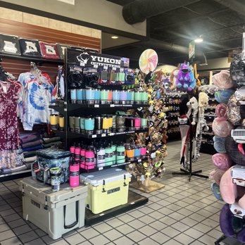 Busy Bee - a variety of items in a store - Convenience Stores Near Me - Jasper, Florida Busy Bee - a variety of items in a store - Convenience Stores Near Me - Jasper, Florida