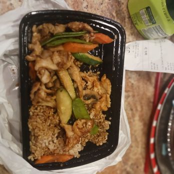 Mr. Cooks Chinese Cuisine - Chicken with mushrooms and snow peas with brown rice. - Chinese Near Me - Phoenix, Arizona Mr. Cooks Chinese Cuisine - Chicken with mushrooms and snow peas with brown rice. - Chinese Near Me - Phoenix, Arizona