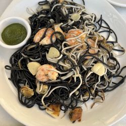 Vinería San Telmo - Squid ink Spaghetti