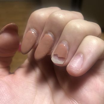 Lily's Nails - Nail Salons Near Me - Waterloo, Illinois