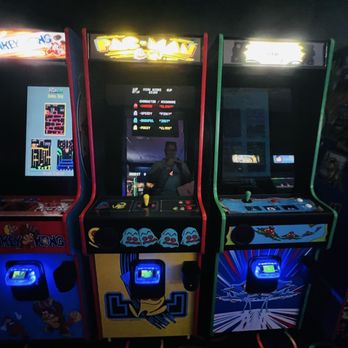 Arcade Time Entertainment - Pac Man! - Arcades Near Me - Coral Springs, Florida