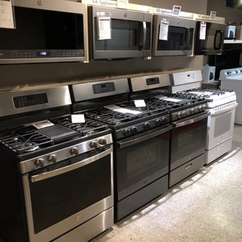 Jim's Appliance/JW Kitchens - Gas range display - Appliances Near Me - Waukon, Iowa Jim's Appliance/JW Kitchens - Gas range display - Appliances Near Me - Waukon, Iowa