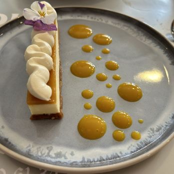 Café du Centre - Cheesecake with mango sauce - Restaurants Near Me - Nuits St Georges, 21 Café du Centre - Cheesecake with mango sauce - Restaurants Near Me - Nuits St Georges, 21