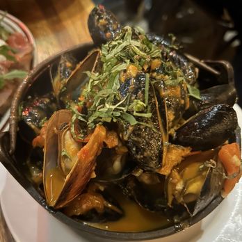 OSTE - Oste mussels - Italian Near Me - Los Angeles, California OSTE - Oste mussels - Italian Near Me - Los Angeles, California