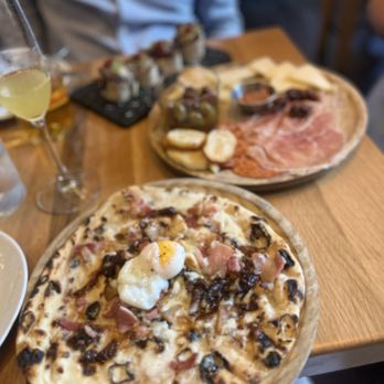 Bulla Gastrobar - Grilled Flatbread - Spanish Near Me - Miami, Florida