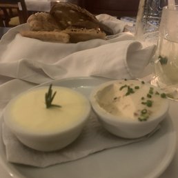 Bread, garlic butter and cream cheese Bread, garlic butter and cream cheese