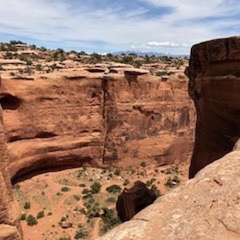 Gemini Bridges - Mountain Biking Near Me - Moab, Utah