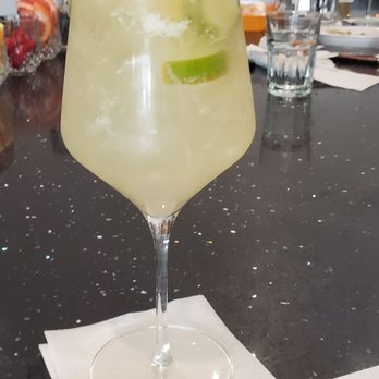 Good Times On The Ave - Pineapple Coco - American Near Me - Detroit, Michigan
