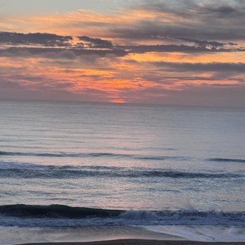 Seahawk Motel - The ocean view from the balcony at sunrise. - Hotels Near Me - Virginia Beach, Virginia