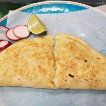 El Rulas Tacos - Chicken and cheese quesadilla - Mexican Near Me - Manassas, Virginia El Rulas Tacos - Chicken and cheese quesadilla - Mexican Near Me - Manassas, Virginia