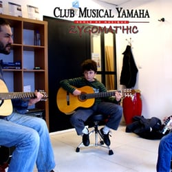 Ecole de Publicité et d'Arts Graphiques Pivaut - SALLE DE GUITARE / BASSE / GUIT ELECTRIQUE