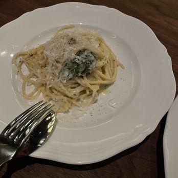 La Connessa - Lemon spaghetti - Cocktail Bars Near Me - San Francisco, California La Connessa - Lemon spaghetti - Cocktail Bars Near Me - San Francisco, California
