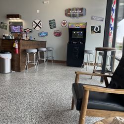 Tune Up The Manly Salon - Game área