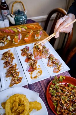 Maru Sushi by null