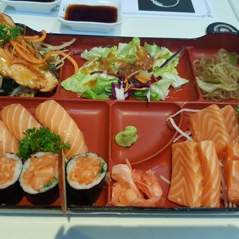 MINE Sushi - Salmon Lover Combo ($19) - Japanese Near Me - Markham, Ontario MINE Sushi - Salmon Lover Combo ($19) - Japanese Near Me - Markham, Ontario