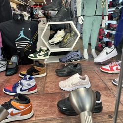 Magic Sneaker - Magic sneakers