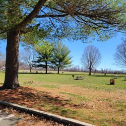 Etra Lake Park