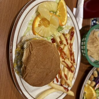 Los Toritos Mexican Restaurant - cheesburger - Mexican Near Me - Victorville, California Los Toritos Mexican Restaurant - cheesburger - Mexican Near Me - Victorville, California