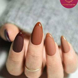 Polished Nail Bar
