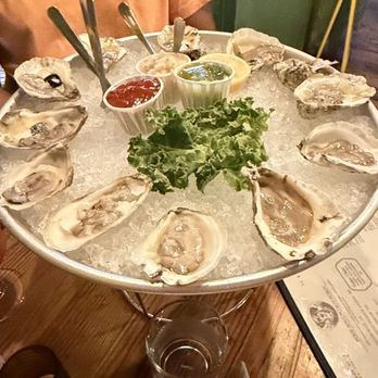 Catahoula DC - Dozen Oysters - Cajun/Creole Near Me - Washington, DC, District of Columbia