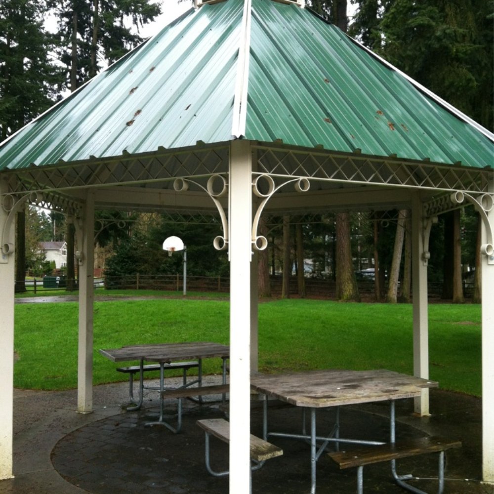 Sunset Gardens Park - Small ramada. There are a few uncovered picnic tables too. - Parks Near Me - Redmond, Washington Sunset Gardens Park - Small ramada. There are a few uncovered picnic tables too. - Parks Near Me - Redmond, Washington