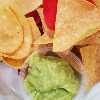 Taqueria La Cumbre - Cilantro Lime Guacamole & Homemade Chips - Mexican Near Me - San Francisco, California Taqueria La Cumbre - Cilantro Lime Guacamole & Homemade Chips - Mexican Near Me - San Francisco, California