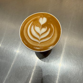 Blue Bottle Coffee - Sansome - Oatmilk Latte - Coffee & Tea Near Me - San Francisco, California