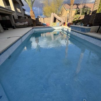 Pufferfish Pools - Before and after chlorine wash - Pool Cleaners Near Me