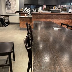 Starbucks - Dirty tables