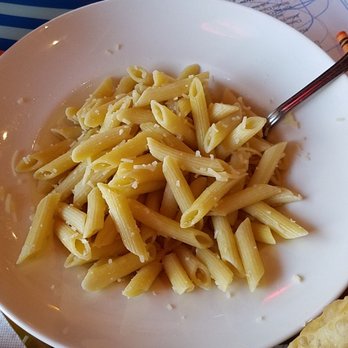Gladstone's - The children's pasta with butter and cheese. - Seafood Near Me - Long Beach, California