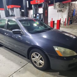 Auburn Gas and Shop - Me happly on pump 10. Normally I like pump 14, but I broke my car down and now I'm on 10. (left vs right)