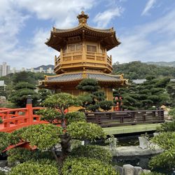 南蓮園池