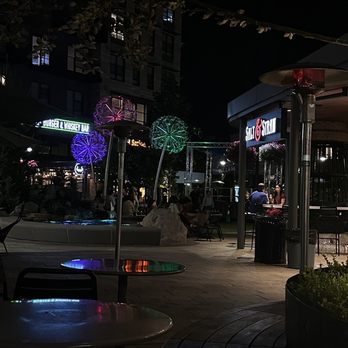 Salt & Straw - Outside of the store - Ice Cream & Frozen Yogurt Near Me - Kirkland, Washington Salt & Straw - Outside of the store - Ice Cream & Frozen Yogurt Near Me - Kirkland, Washington