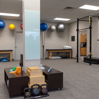SIMIO Physical Therapy - Physical therapy gym - Physical Therapy Near Me - Zeeland, Michigan