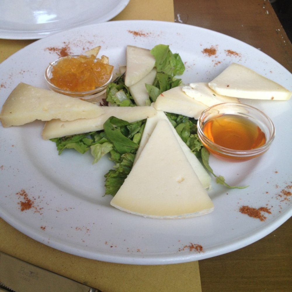 Trattoria Il Francescano - Pecorino cheeses & honey chutney - Tuscan Near Me - Florence, FI