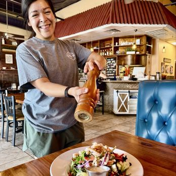 New Vintage Grill - Katie my lovely server today - Pizza Near Me - Bakersfield, California New Vintage Grill - Katie my lovely server today - Pizza Near Me - Bakersfield, California