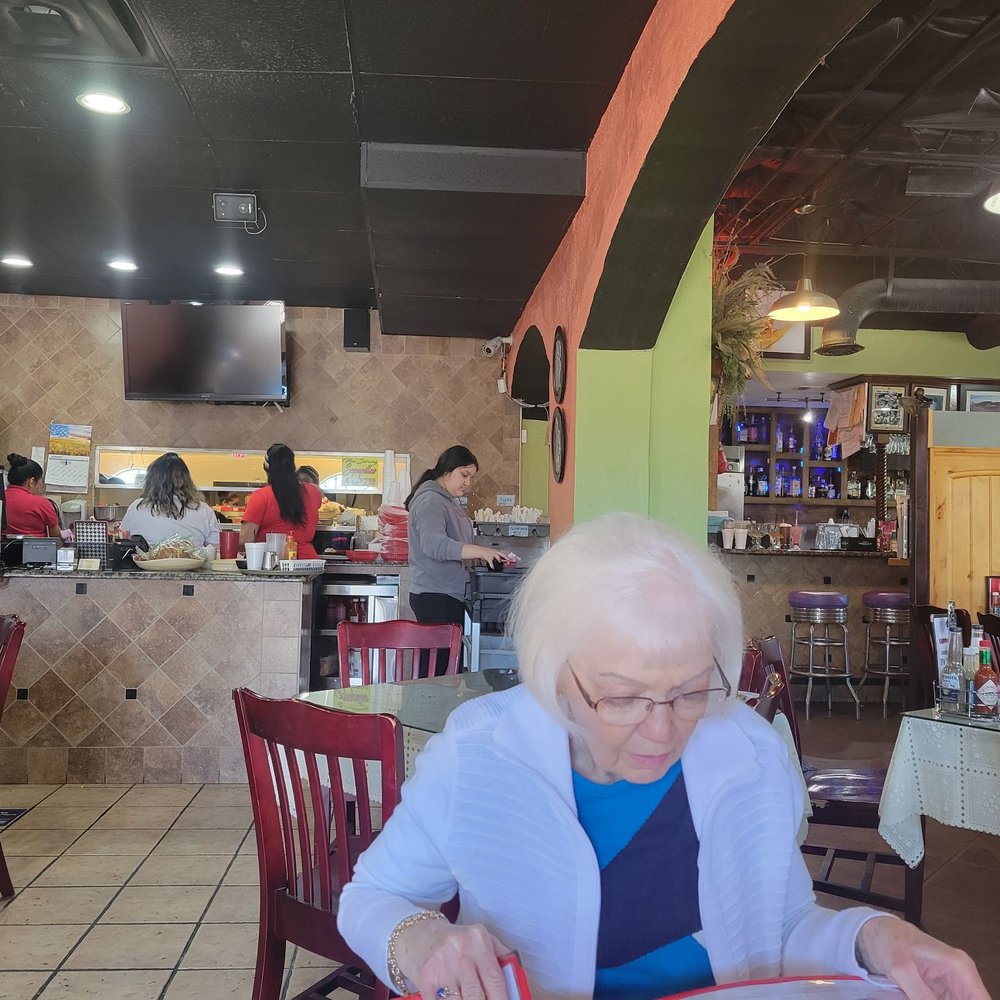 La Tortilandia - She's getting ready for lunch - Mexican Near Me - Fort Worth, Texas La Tortilandia - She's getting ready for lunch - Mexican Near Me - Fort Worth, Texas