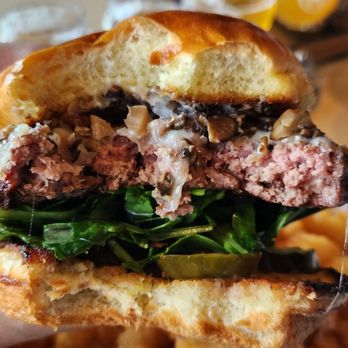 Hinterland Brewery - Steakhouse Burger - New American Near Me - Green Bay, Wisconsin