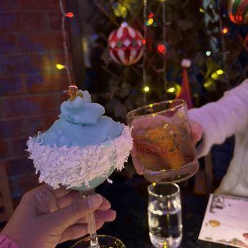 Tre Vele - Holiday pop up bar - Italian Near Me - Sandy Springs, Georgia Tre Vele - Holiday pop up bar - Italian Near Me - Sandy Springs, Georgia